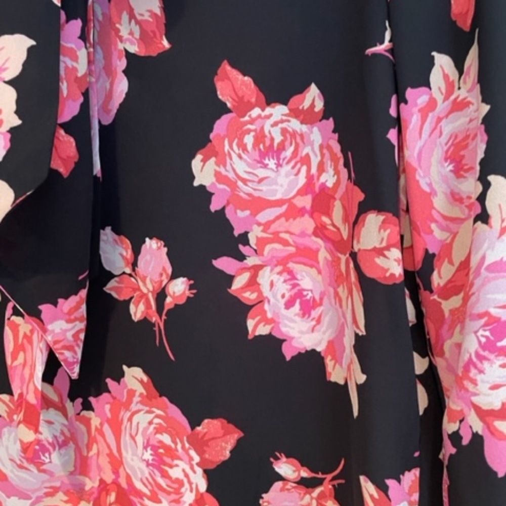Floral blouse - Picture 2 of 3